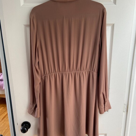 Aritzia Chic Tie-Neck Tunic Dress (Taupe/Mauve - Picture 3 of 4